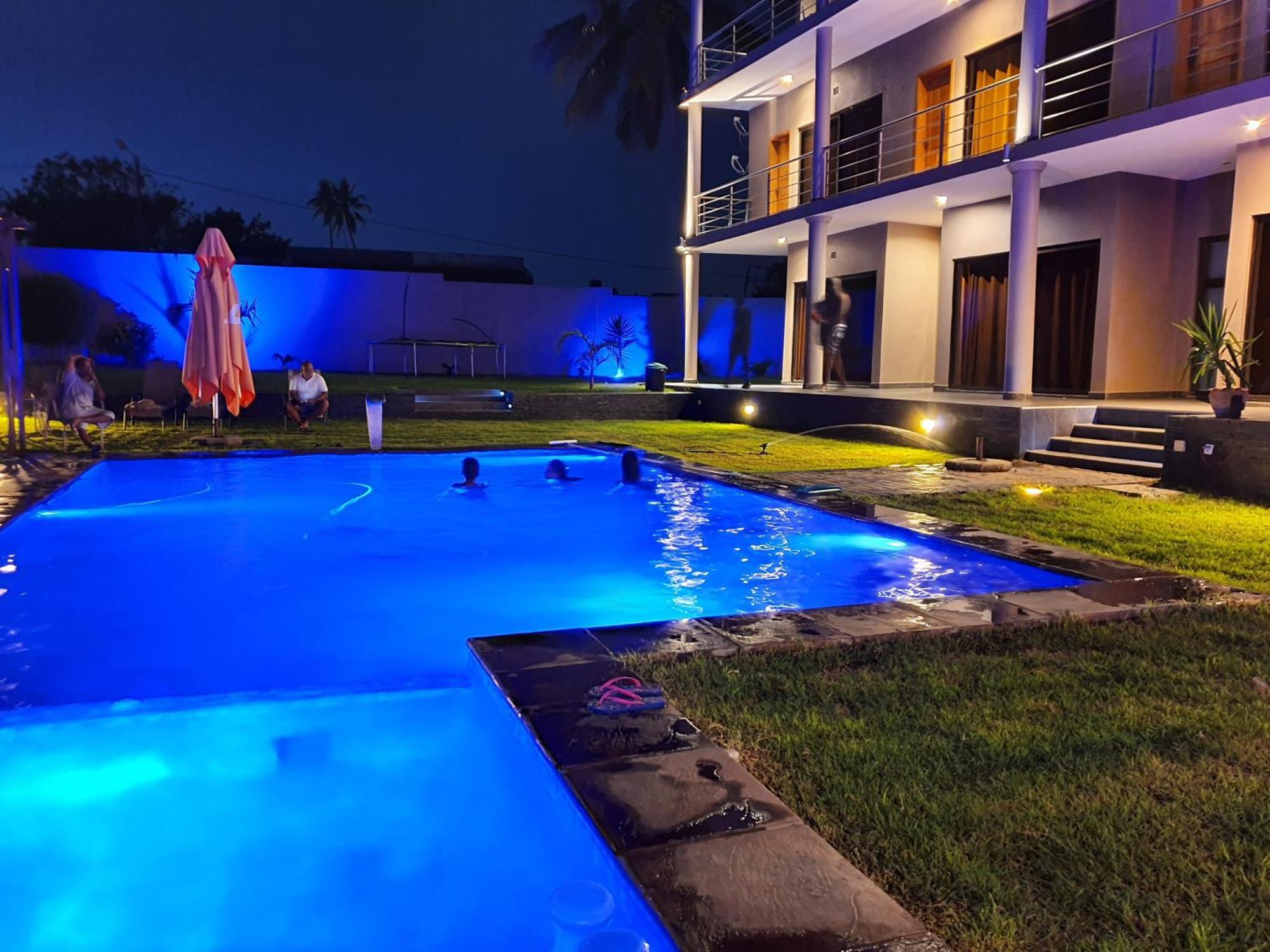 Hotel Gani Manjacaze Luaran gambar